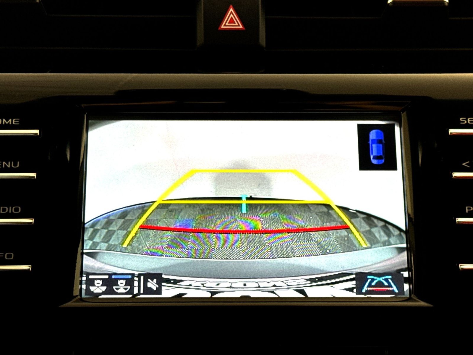 Used 2018 Toyota Camry XSE FWD image 19