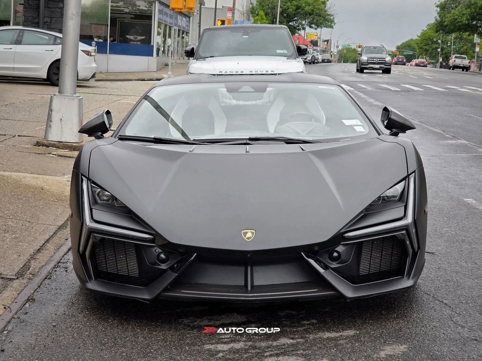 Used 2024 Lamborghini Revuelto AWD/4WD image 3