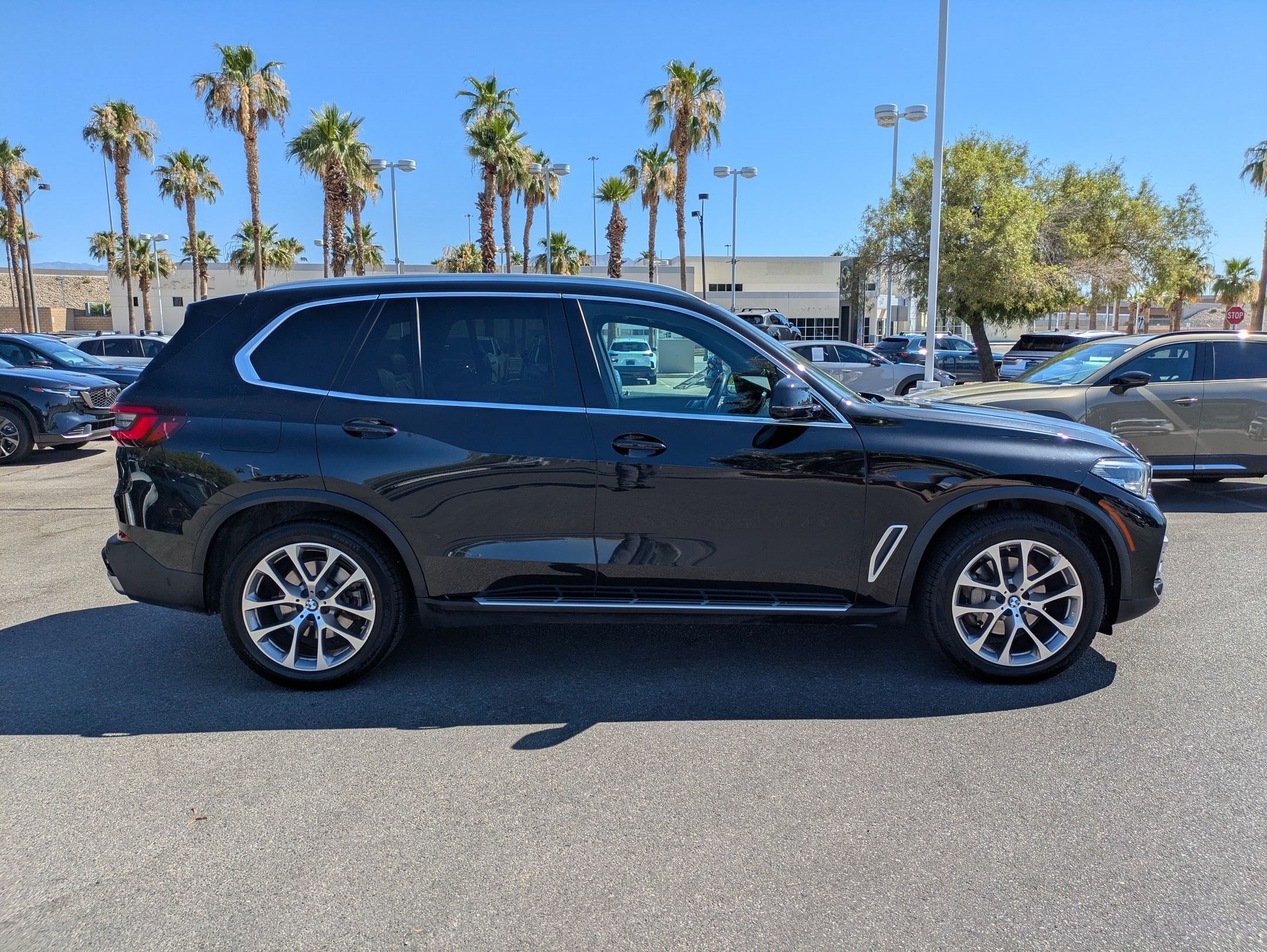 Used 2023 BMW X5 xDrive40i AWD/4WD image 6