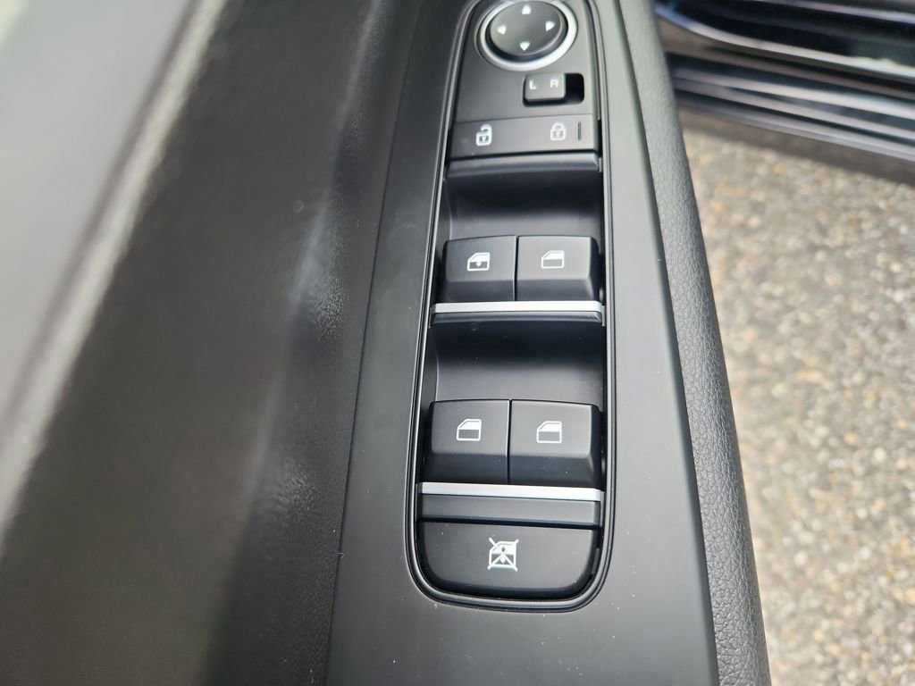 Certified 2023 Kia Forte LXS w/ LXS Technology Package image 12