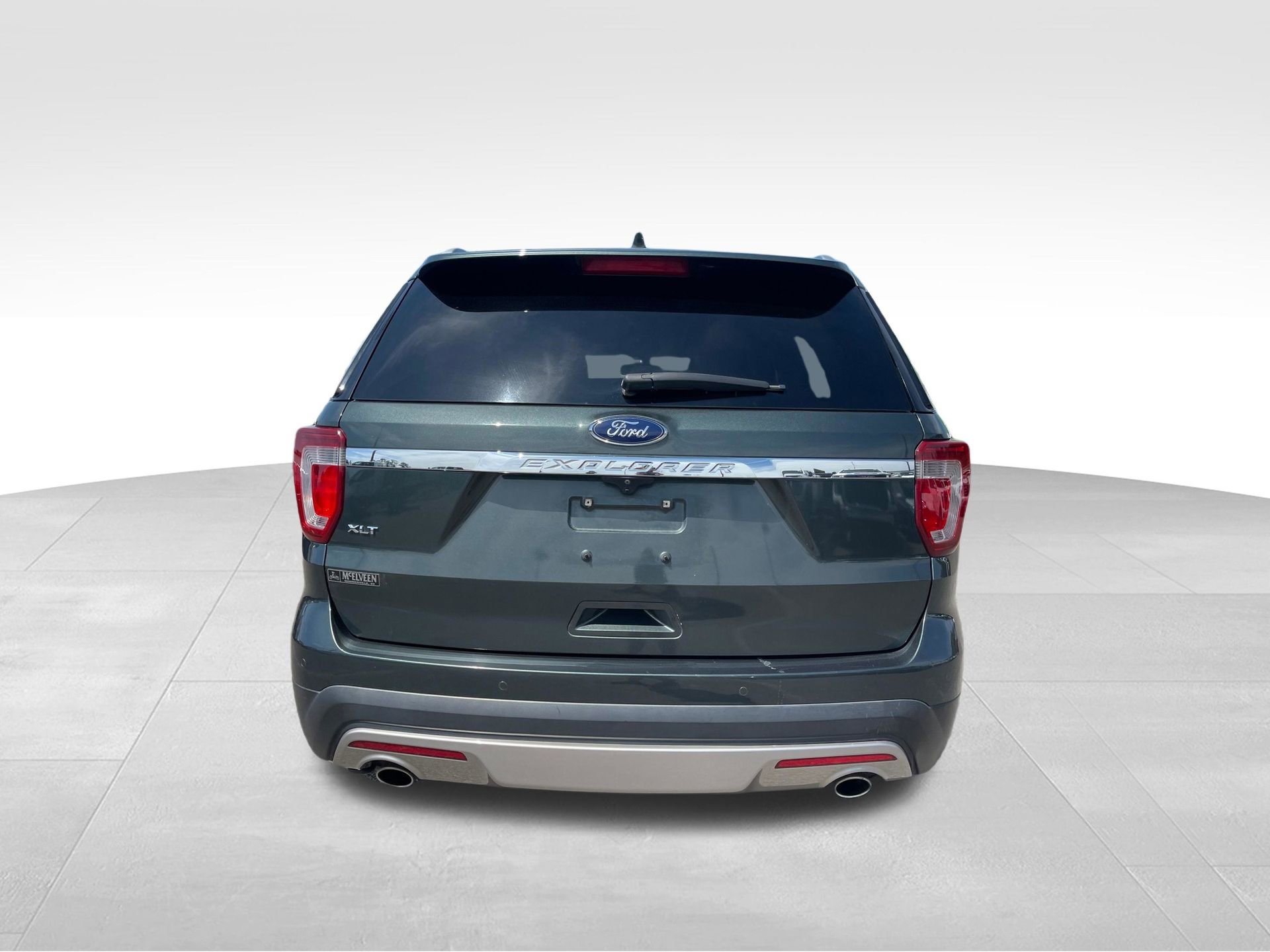 Used 2016 Ford Explorer XLT w/ Equipment Group 202A FWD image 7