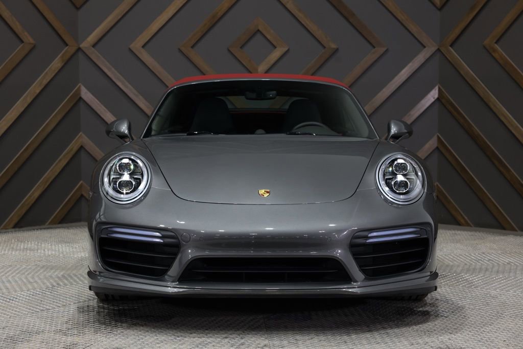 Used 2019 Porsche 911 Turbo image 16