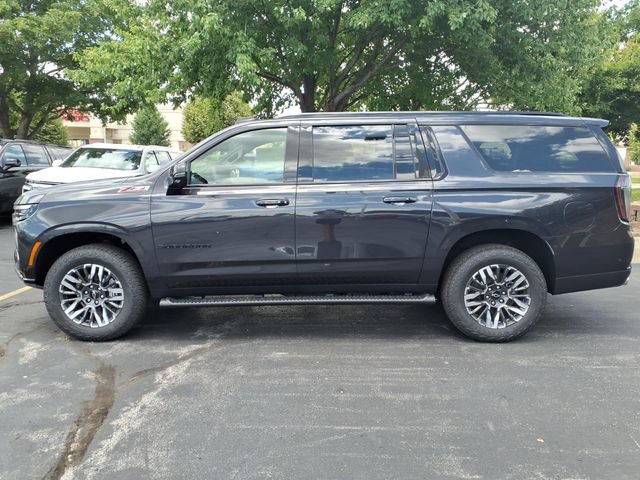 New 2026 Chevrolet Suburban Z71 w/ Comfort Package AWD/4WD image 8
