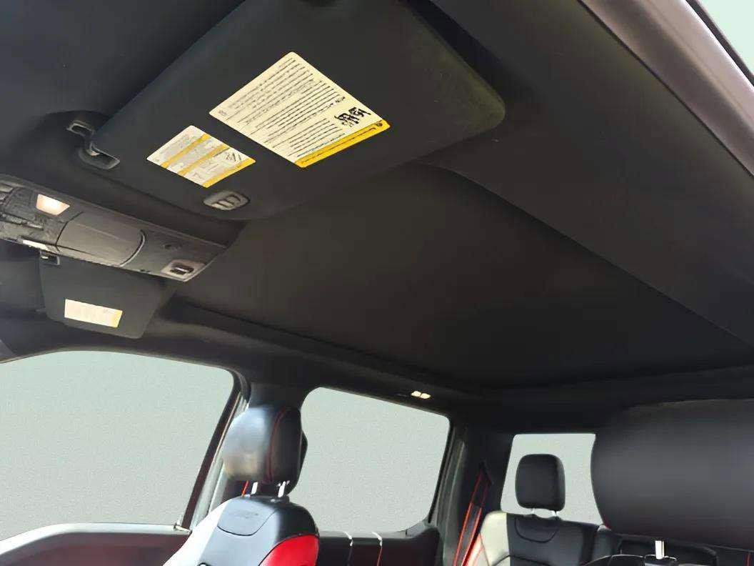 Used 2019 Ford F150 Lariat w/ Equipment Group 502A Luxury image 16