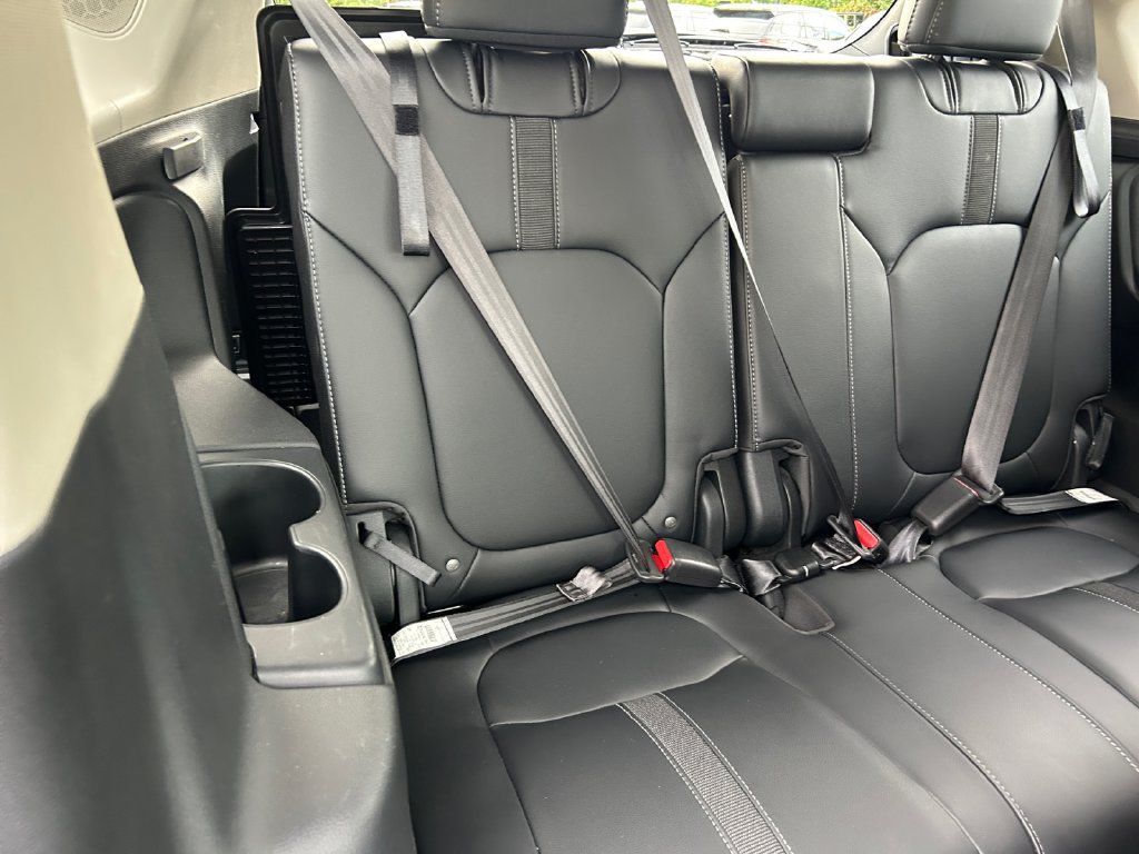 Certified 2024 Honda Pilot Touring image 22