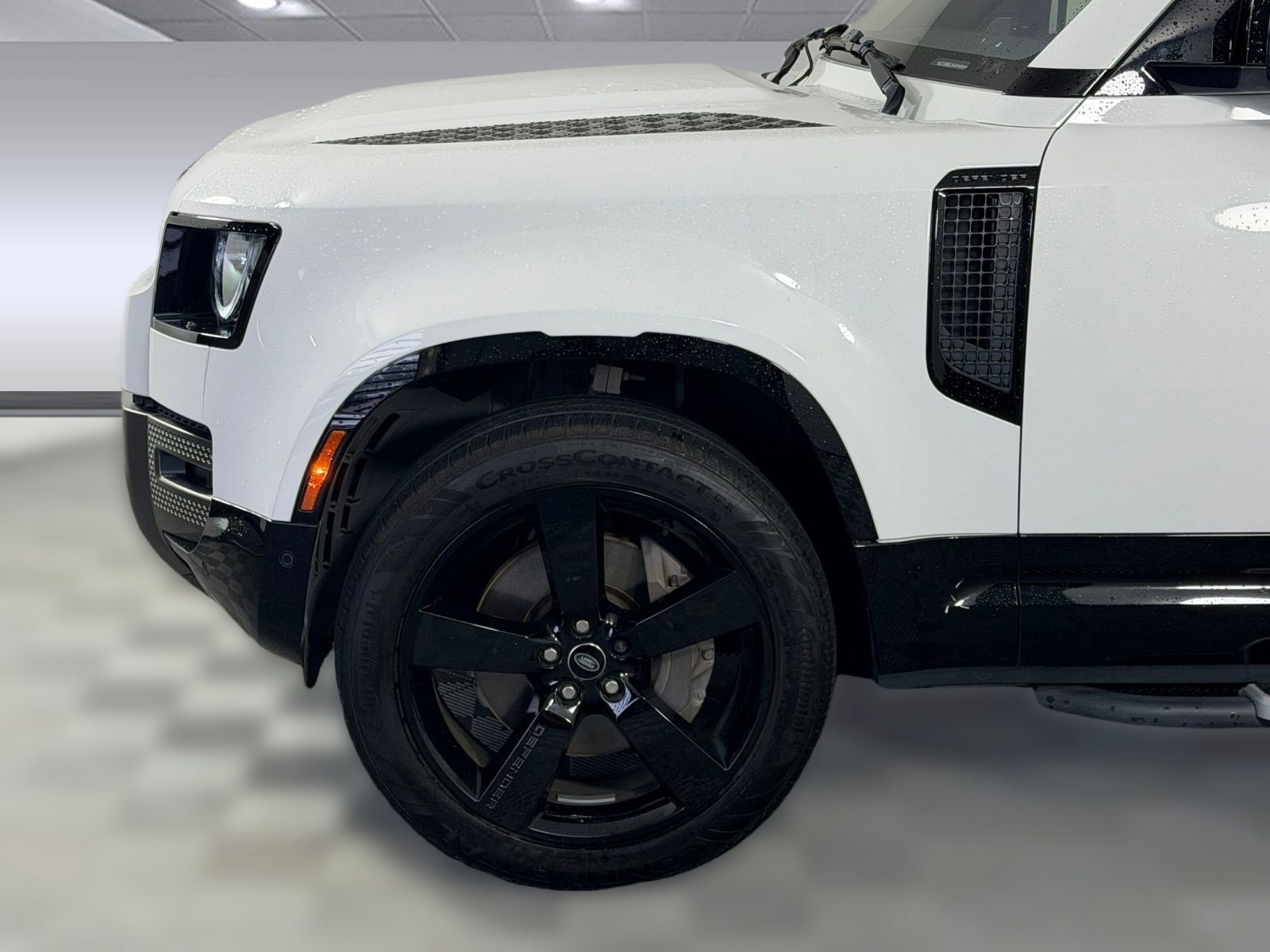 Used 2022 Land Rover Defender 110 X-Dynamic SE image 11