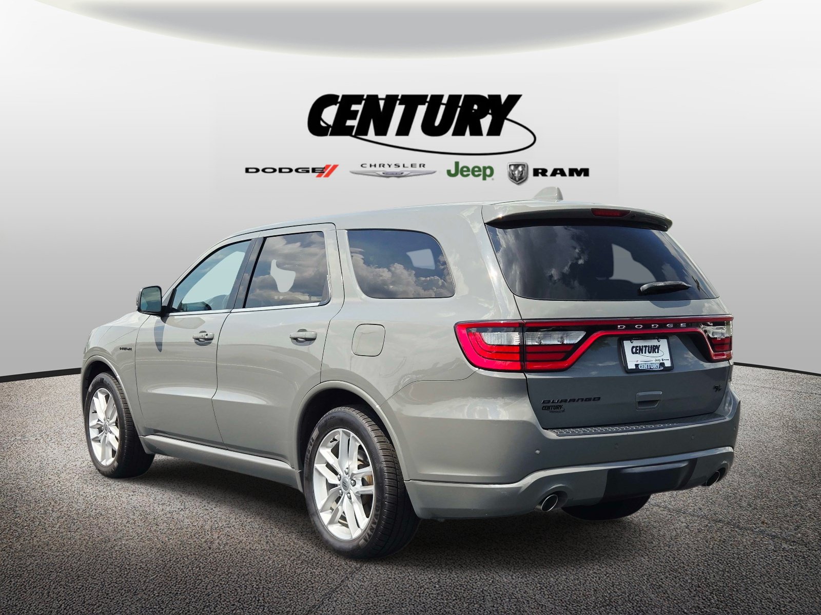 Used 2020 Dodge Durango R/T w/ Blacktop Package RWD image 6