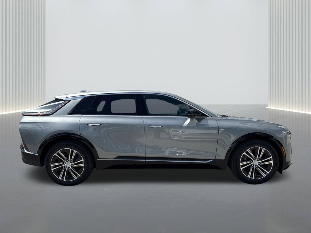 New 2026 Cadillac Lyriq Premium Luxury RWD image 4