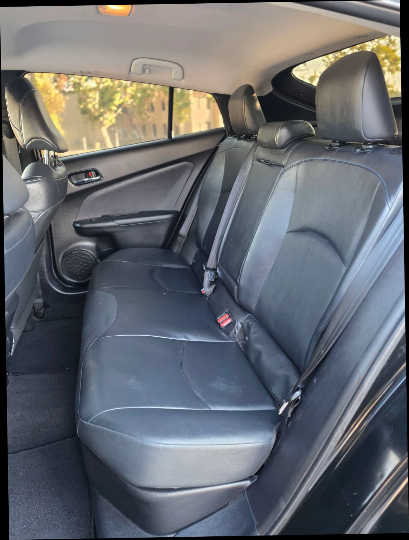 Used 2016 Toyota Prius Four Touring FWD image 33
