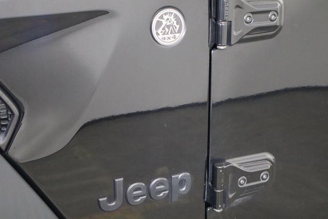 Used 2021 Jeep Wrangler Unlimited Sport AWD/4WD image 39