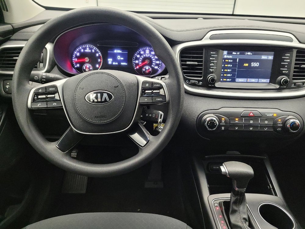 Used 2019 Kia Sorento LX image 22