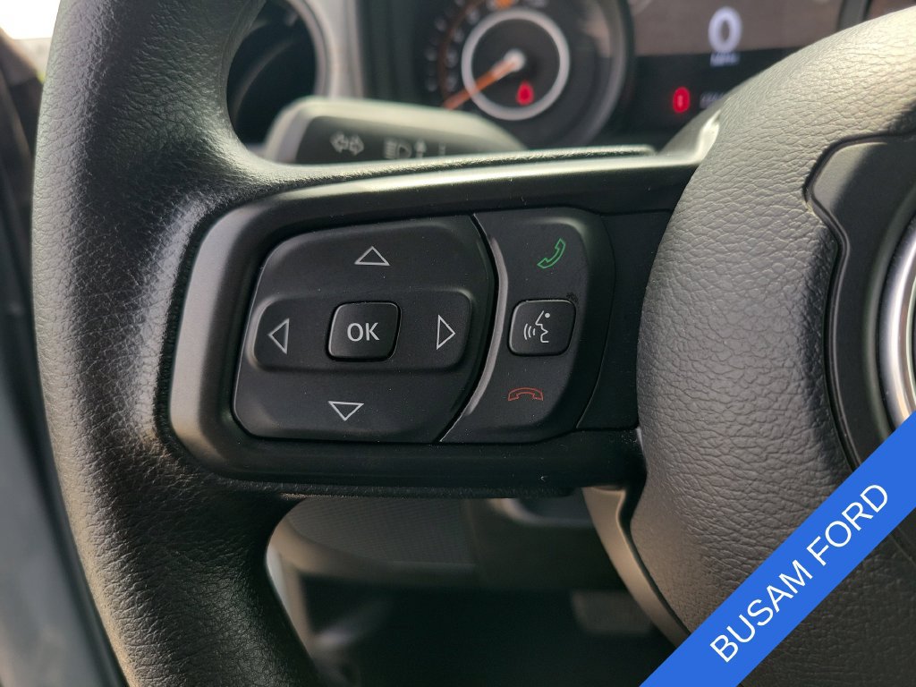 Used 2025 Jeep Wrangler Sport AWD/4WD image 17