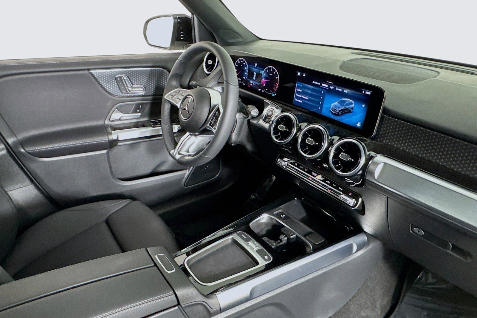 New 2026 Mercedes-Benz GLB 250 image 16