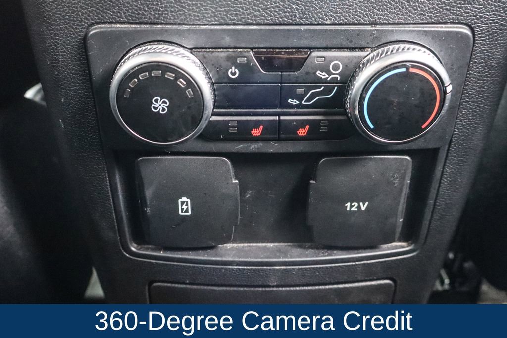 Used 2023 Ford Explorer Limited image 20