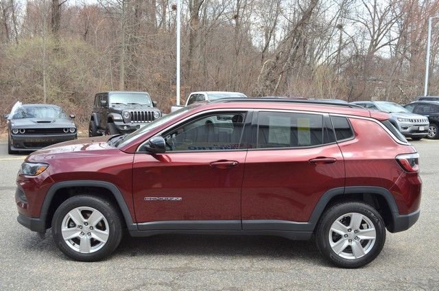 Used 2022 Jeep Compass Latitude w/ Sun and Sound Group image 5