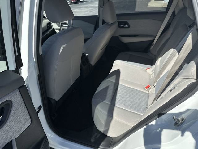 Certified 2023 Nissan Rogue SV image 13