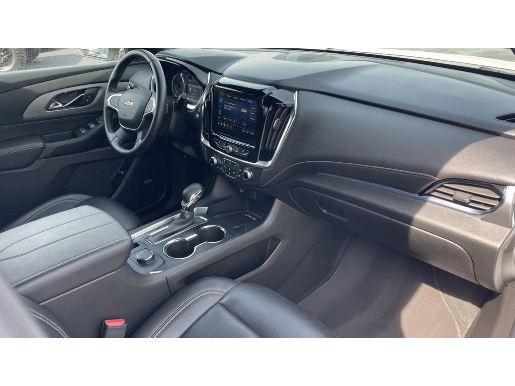 Certified 2023 Chevrolet Traverse LT w/ LPO, Floor Liner Package image 19