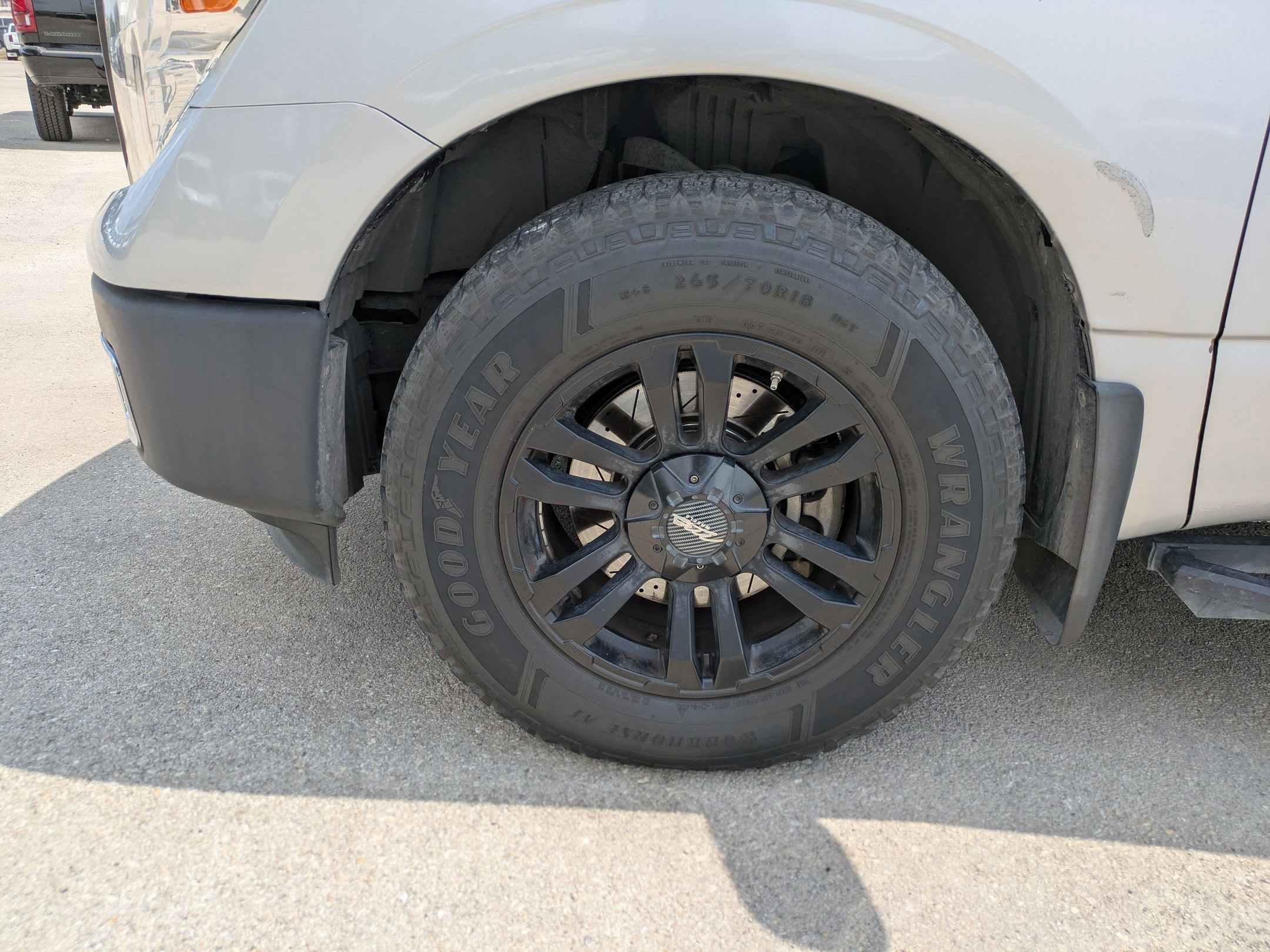 Used 2017 Nissan Titan S image 29