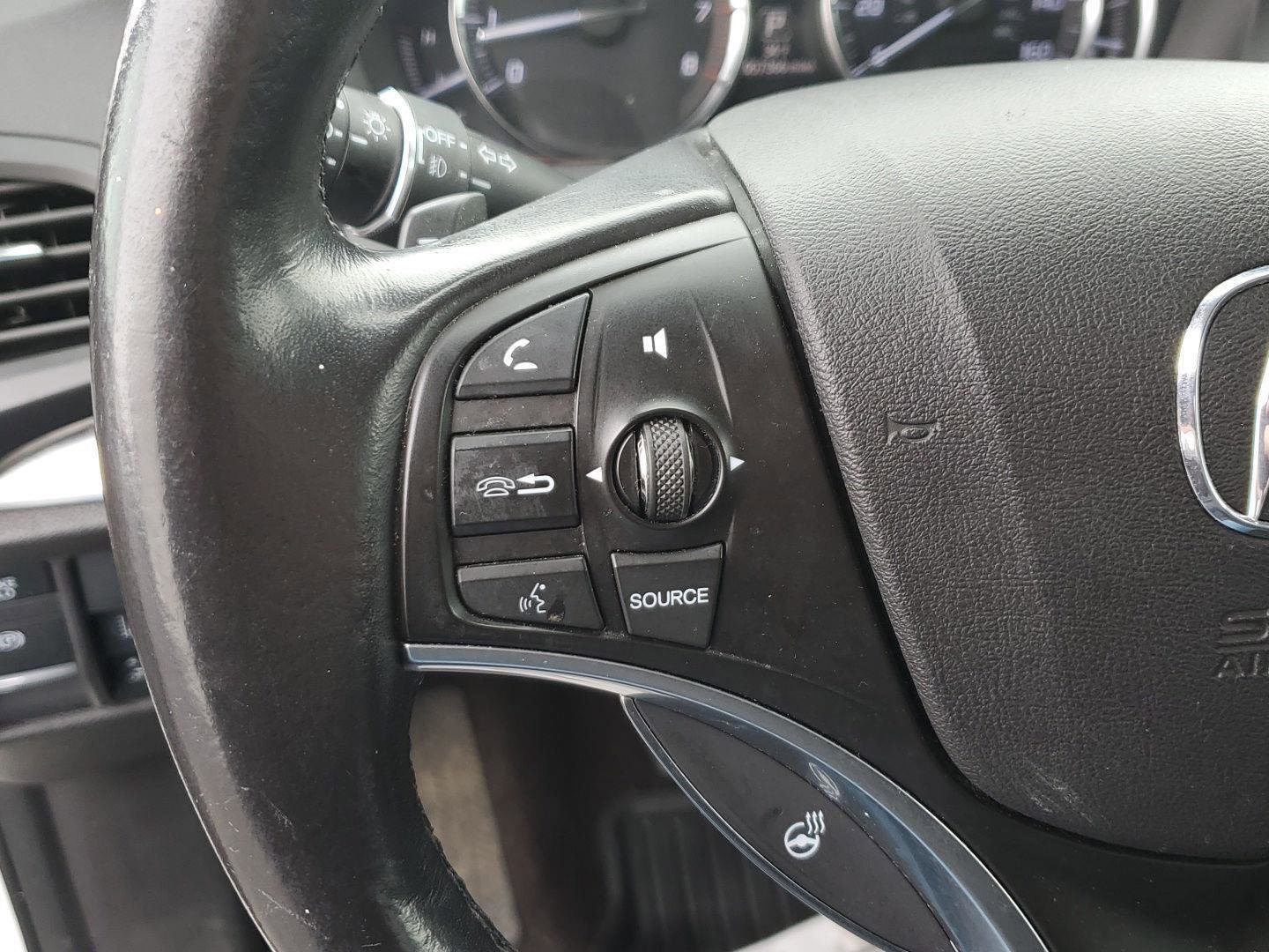 Used 2019 Acura MDX SH-AWD w/ Advance Package image 16