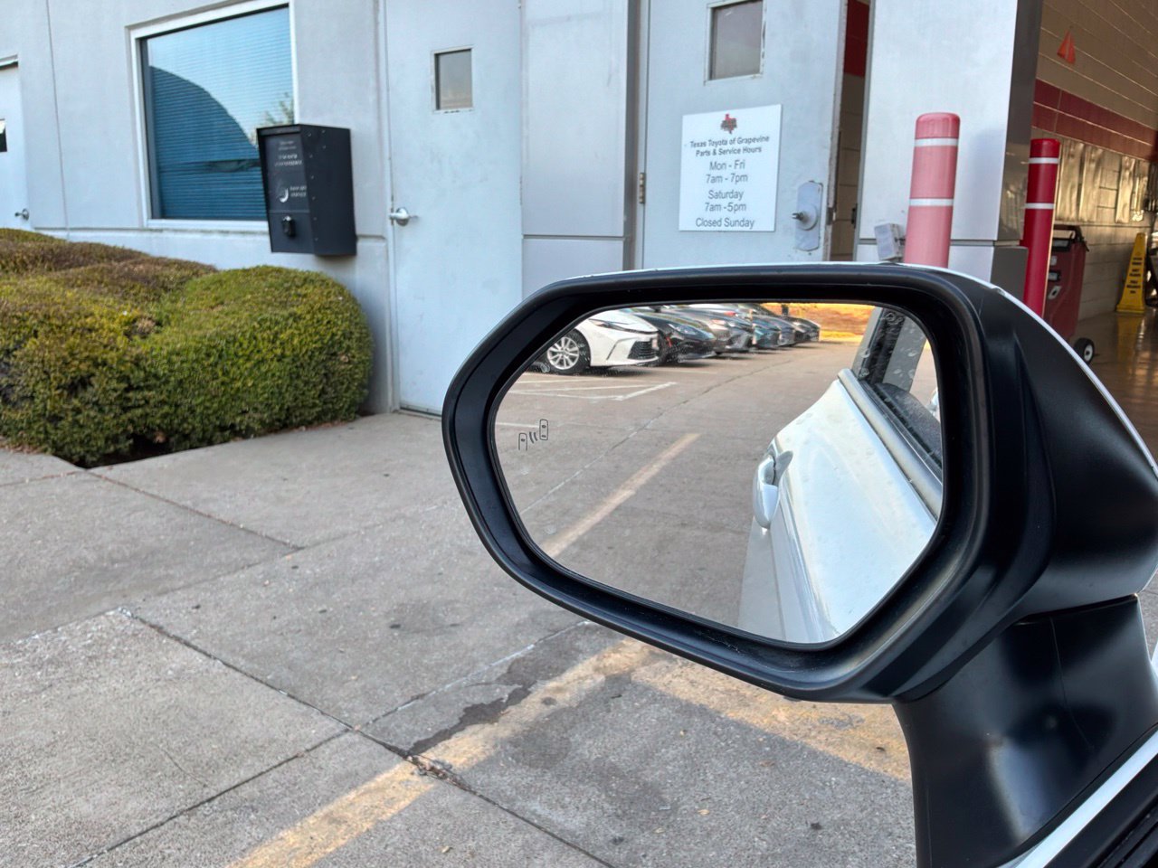 Used 2026 Toyota Camry LE FWD image 19