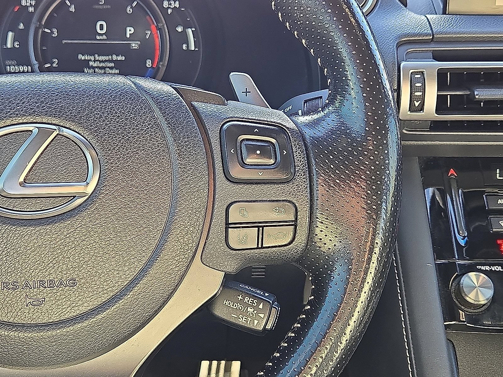 Used 2022 Lexus IS 350 F Sport RWD image 19