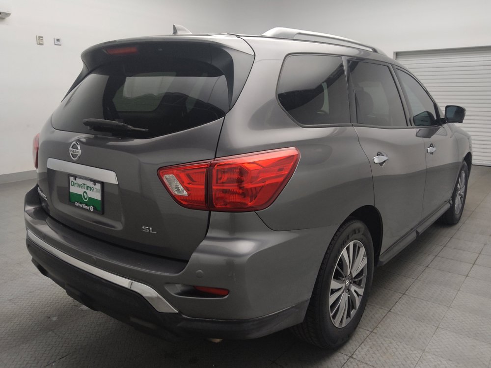 Used 2019 Nissan Pathfinder SL FWD image 9