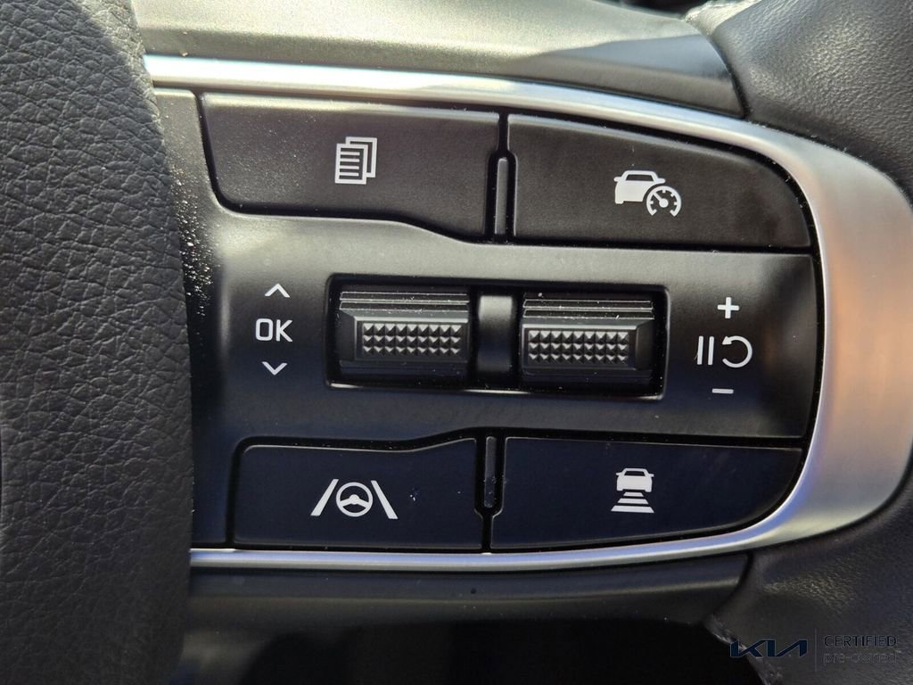 Certified 2025 Kia K5 GT-Line image 28