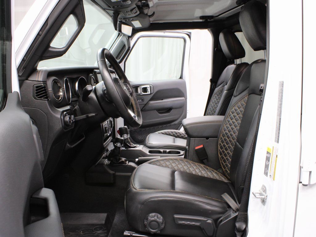 Used 2023 Jeep Wrangler Unlimited Sahara image 9