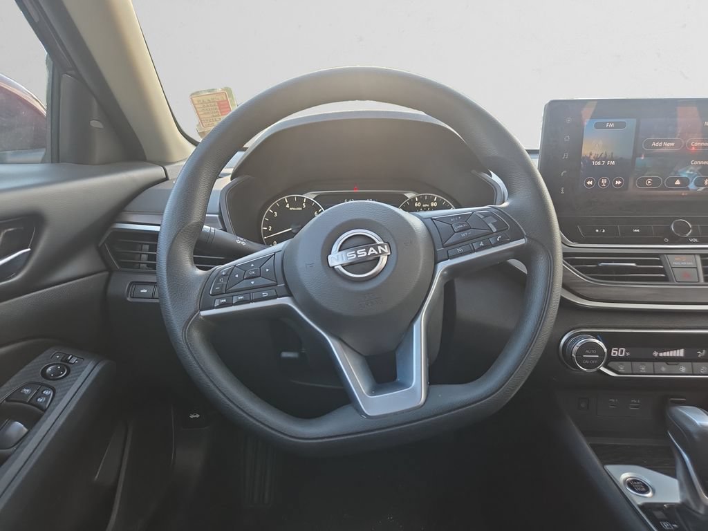 Used 2025 Nissan Altima 2.5 SV w/ SV Special Edition Package AWD/4WD image 13