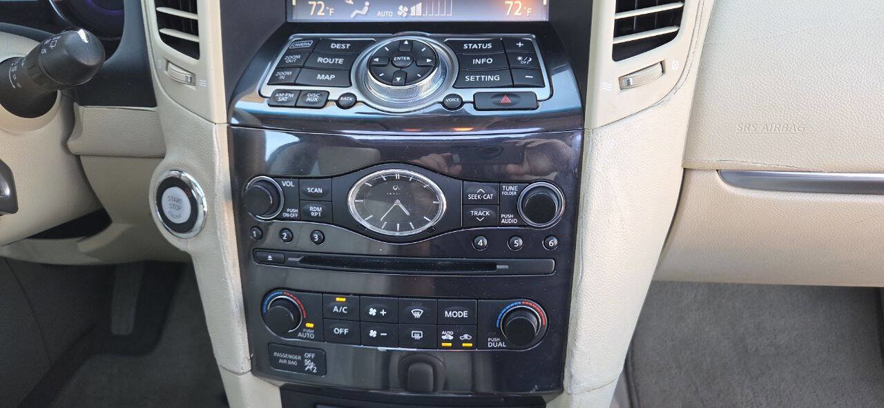 Used 2011 INFINITI FX50 AWD w/ Sport Pkg image 22
