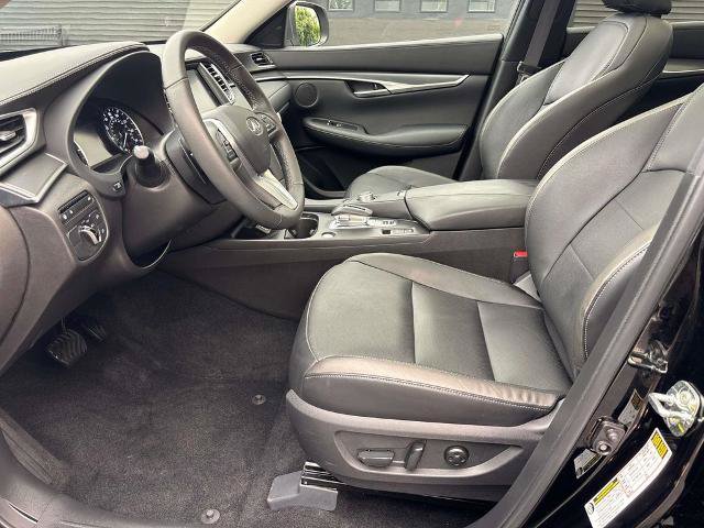 Certified 2025 INFINITI QX50 Luxe w/ Cargo Package AWD/4WD image 10