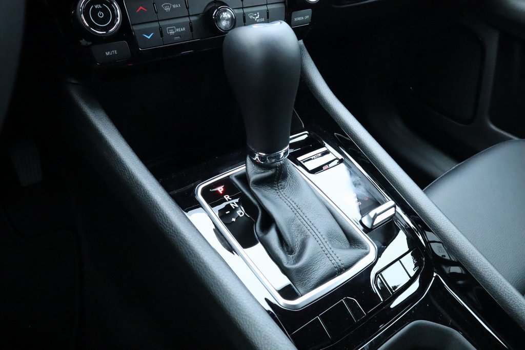 New 2026 Jeep Compass Latitude AWD/4WD image 8