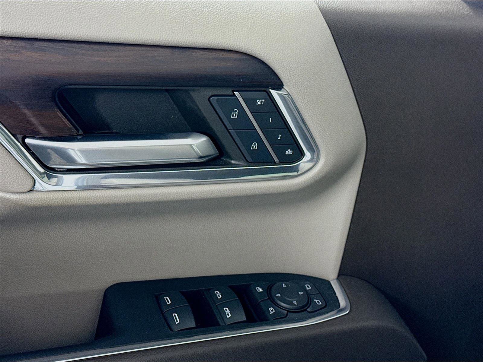 Used 2024 GMC Sierra 1500 SLT image 12