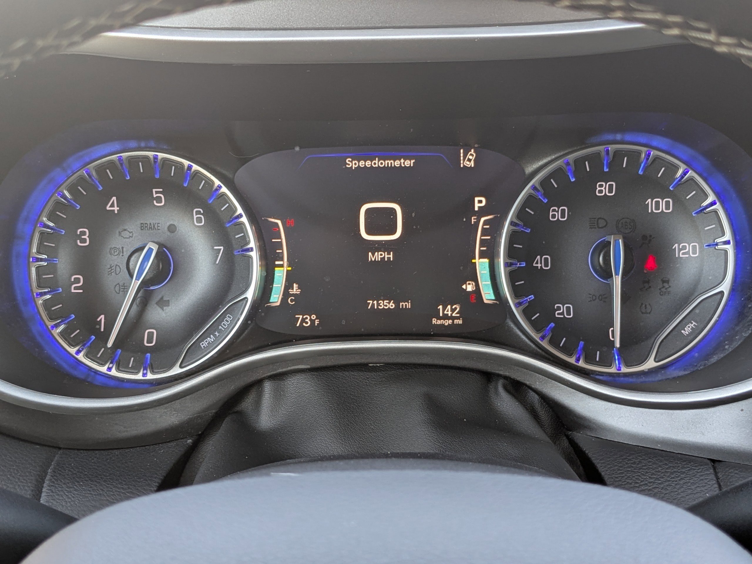 Used 2024 Chrysler Pacifica Touring-L image 28