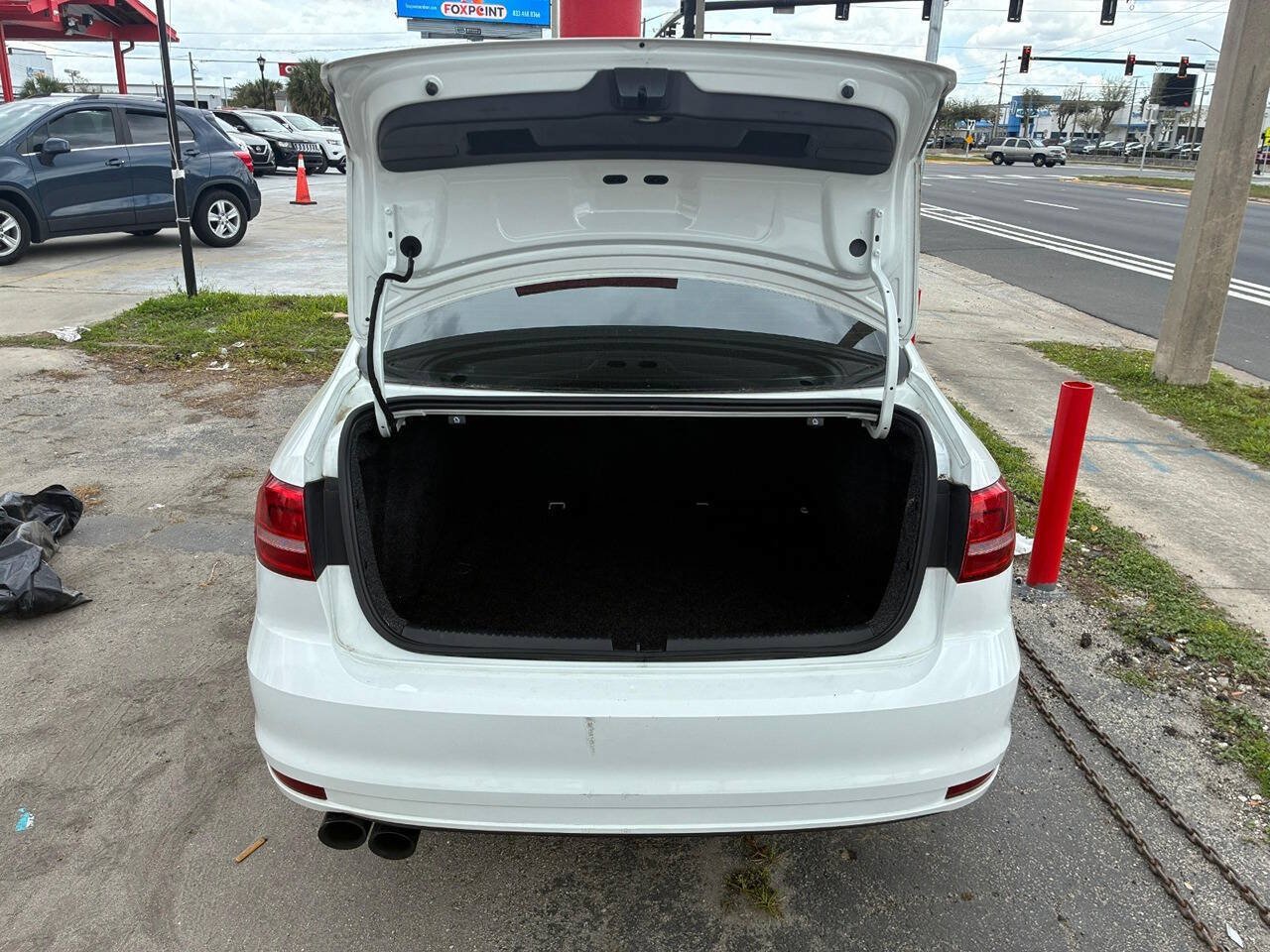 Used 2015 Volkswagen Jetta S FWD image 9