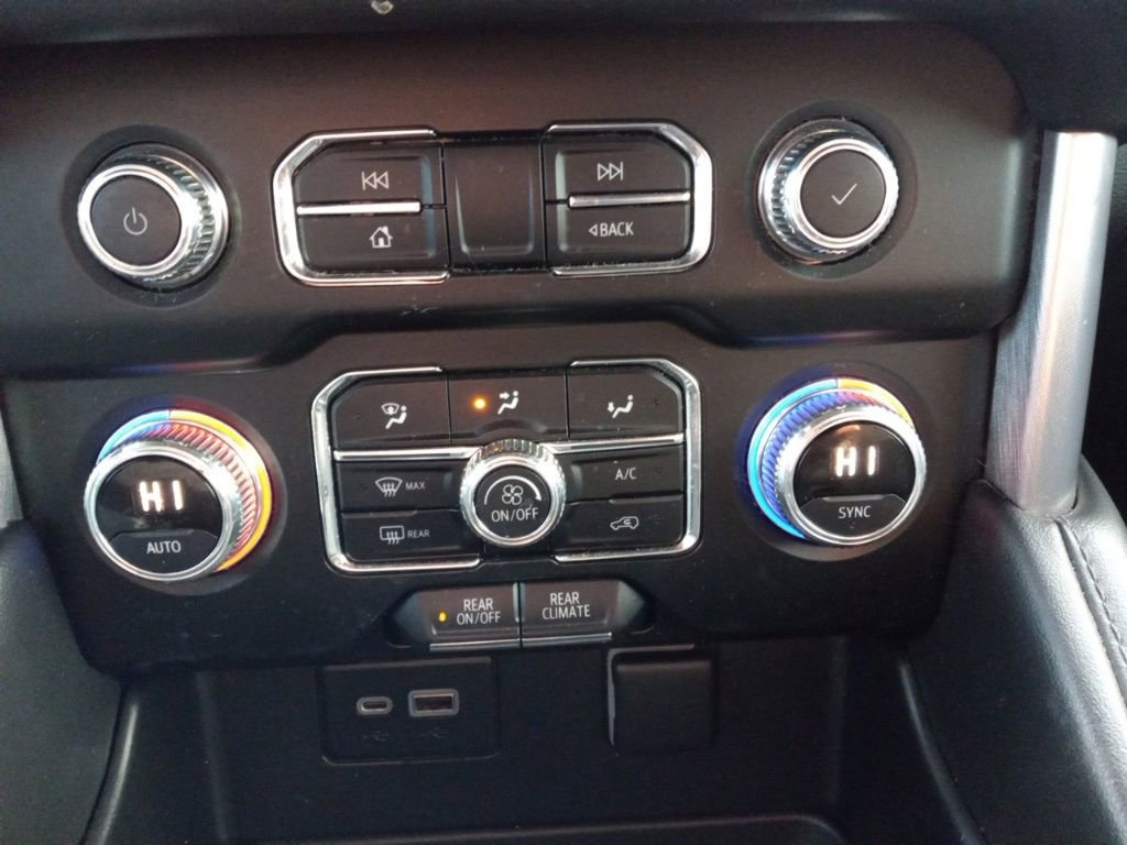 Used 2022 GMC Yukon XL SLE w/ Gmc Pro Safety Plus Package image 37