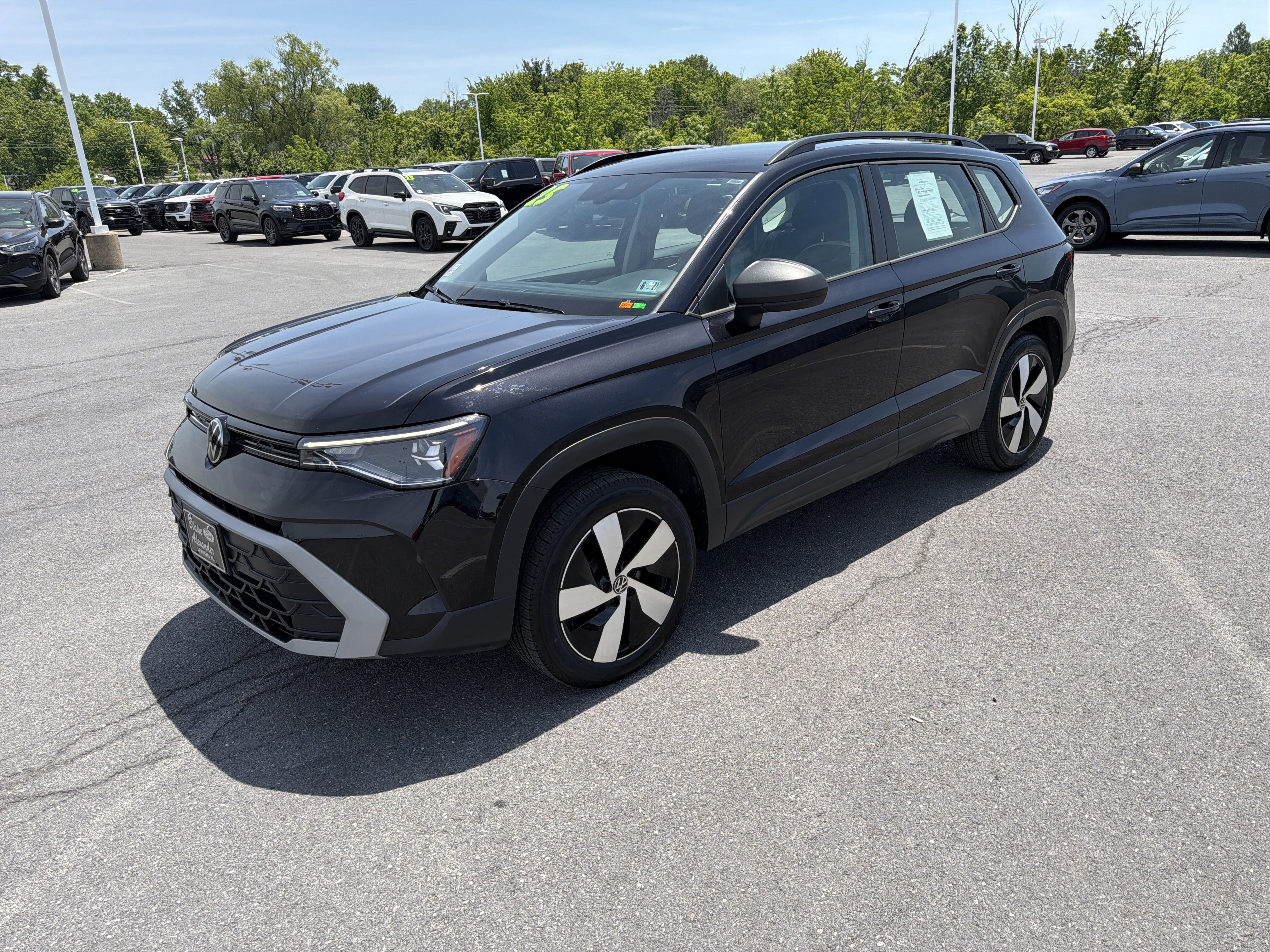 Used 2025 Volkswagen Taos S AWD/4WD image 8