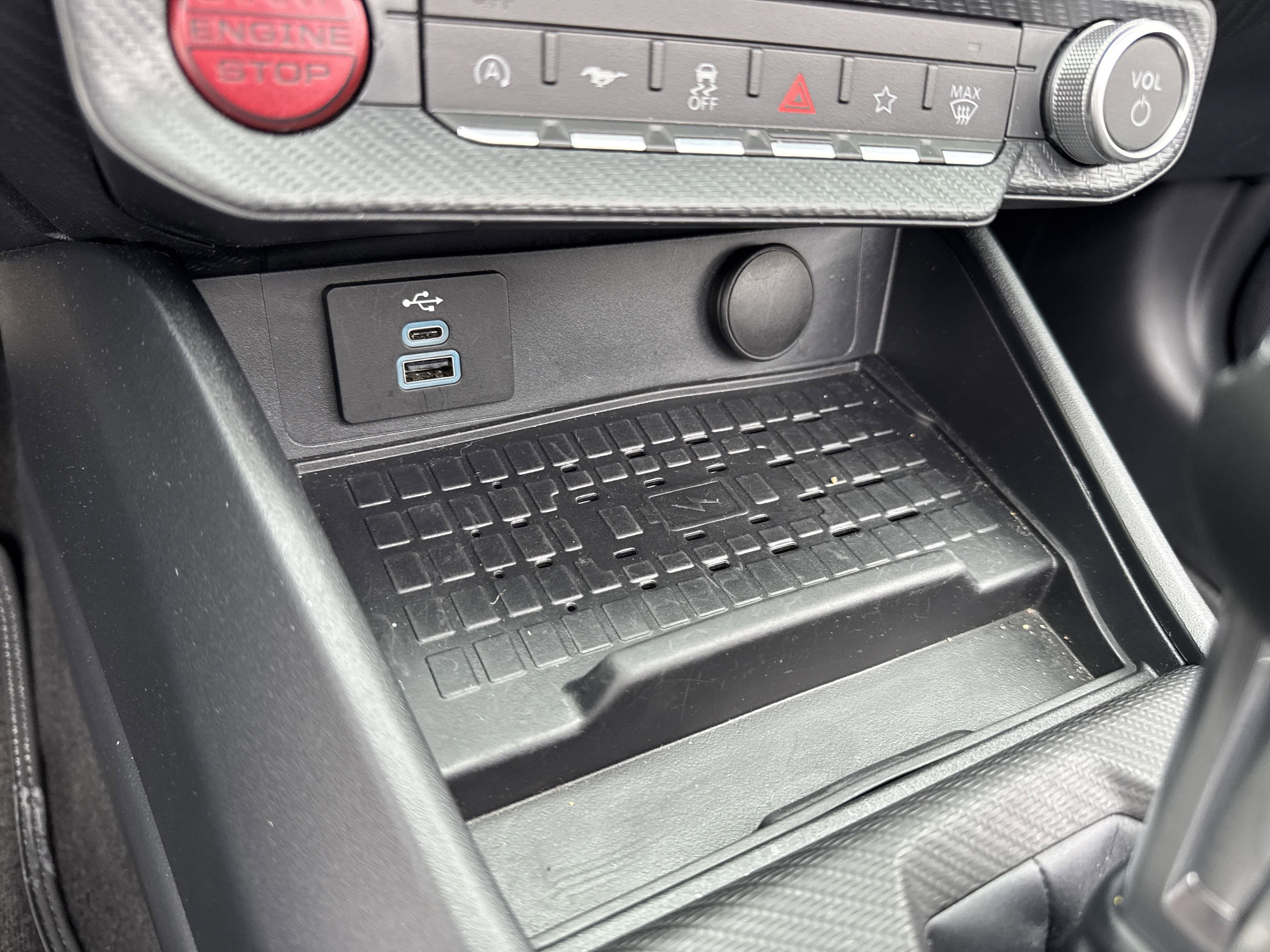 Used 2024 Ford Mustang Premium image 34