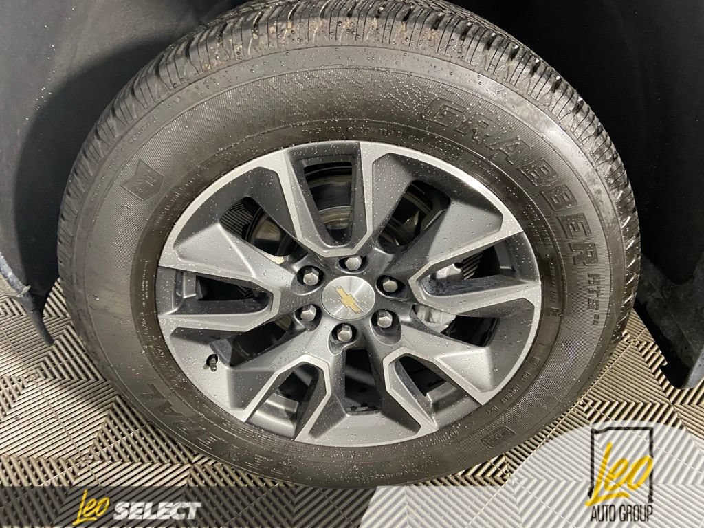 Used 2023 Chevrolet Silverado 1500 LT AWD/4WD image 22