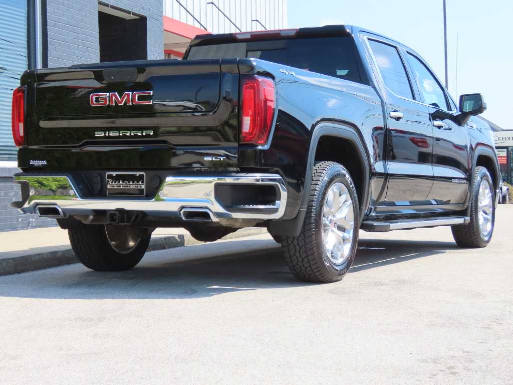 Used 2021 GMC Sierra 1500 SLT w/ SLT Premium Plus Package AWD/4WD image 4