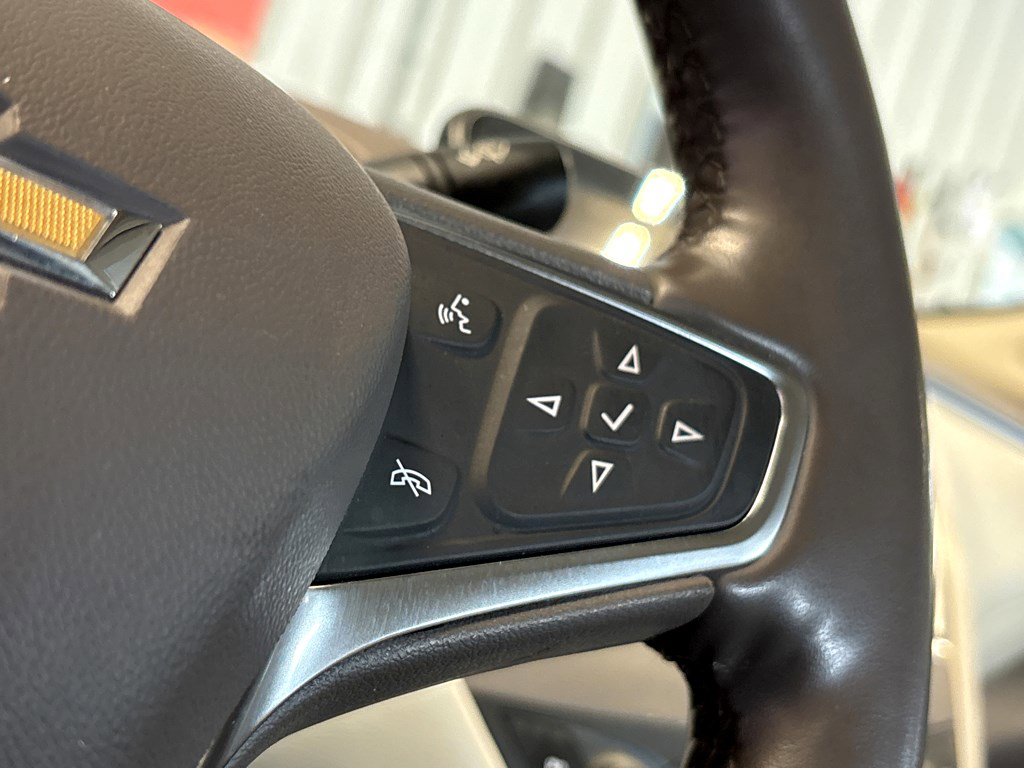Used 2024 Chevrolet Malibu LT FWD image 17