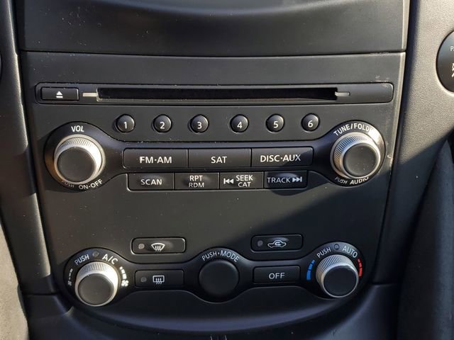 Used 2017 Nissan 370Z Touring image 30