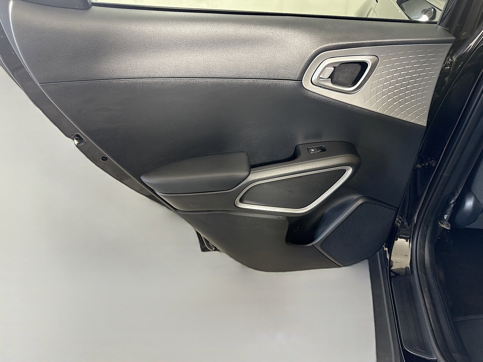 Used 2022 Kia Soul LX w/ Technology Package image 25