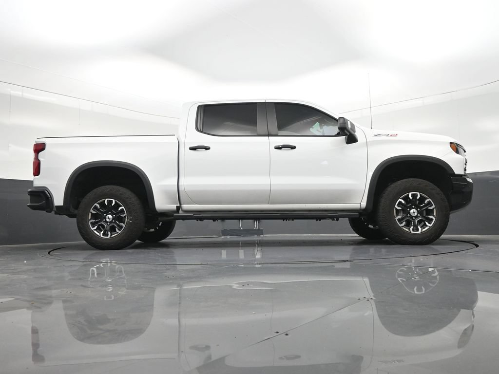 Used 2024 Chevrolet Silverado 1500 ZR2 w/ Technology Package AWD/4WD image 29