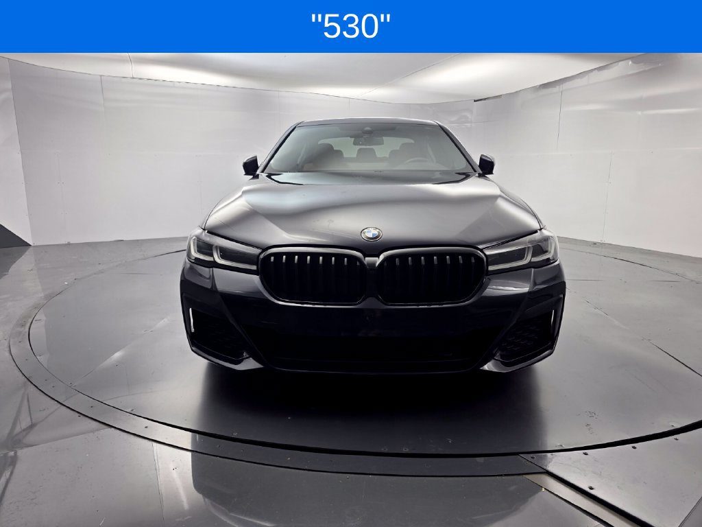 Used 2021 BMW 530i w/ M Sport Package RWD image 2
