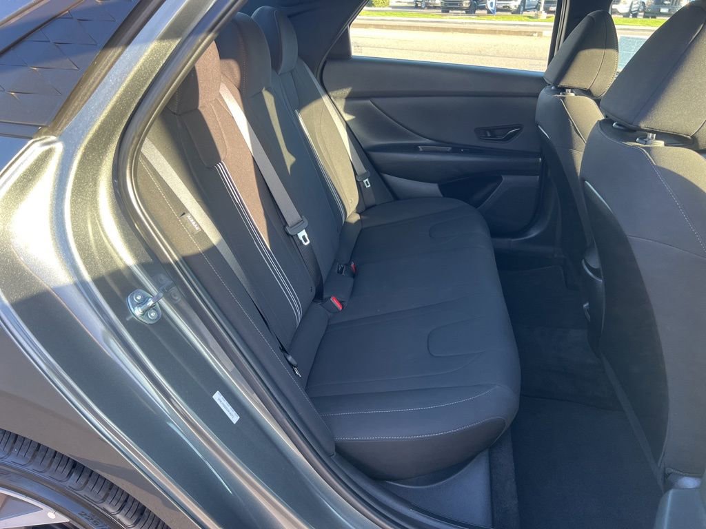 Used 2025 Hyundai Elantra Sport w/ Cargo Package FWD image 37