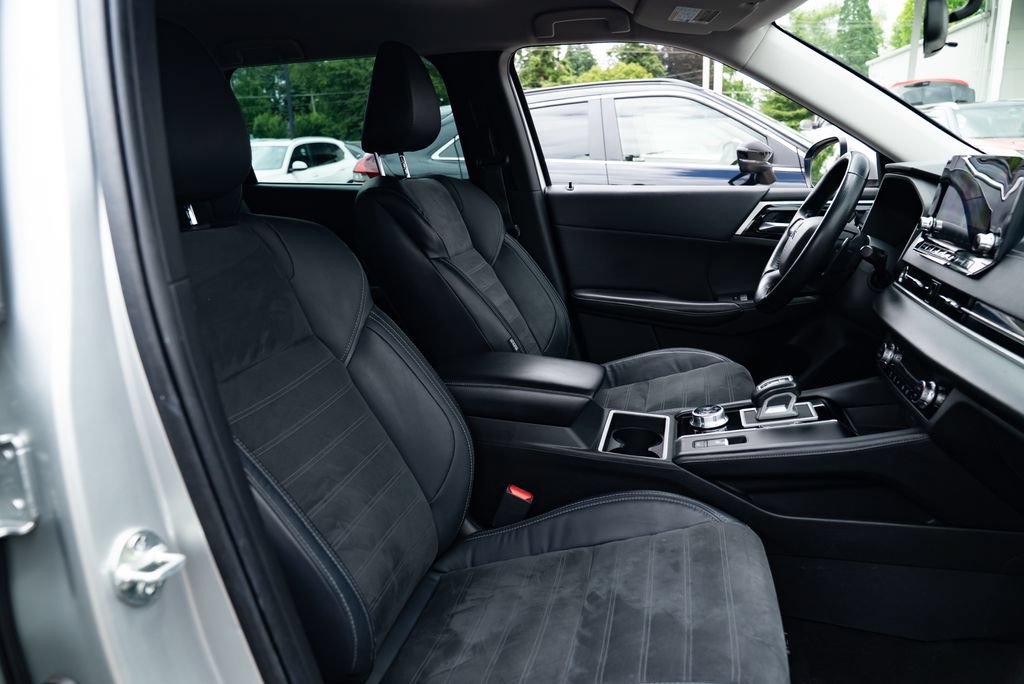 Used 2022 Mitsubishi Outlander SE FWD image 23