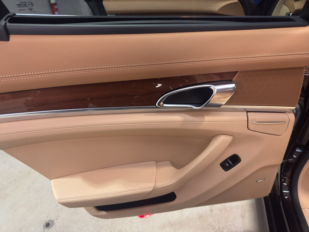 Used 2010 Porsche Panamera S RWD image 29
