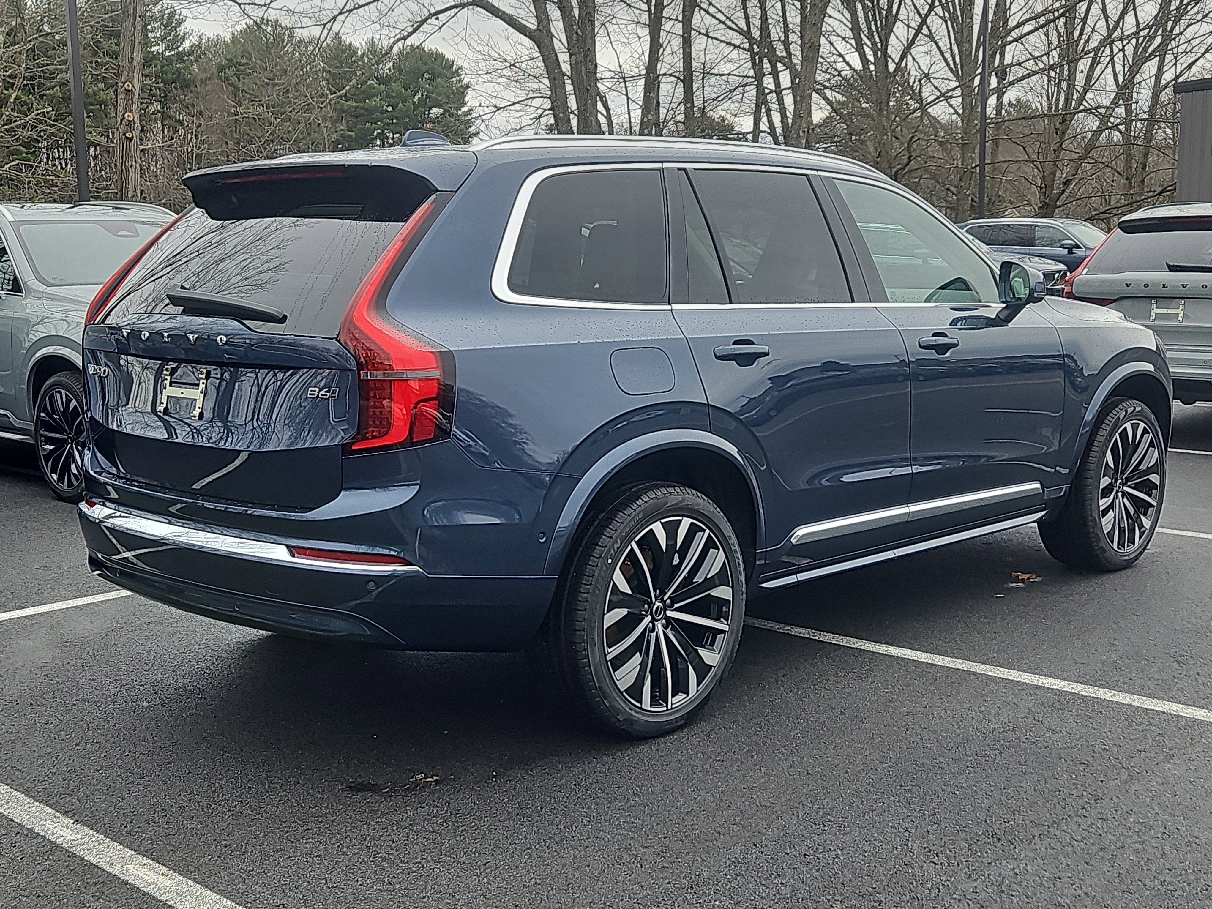 New 2026 Volvo XC90 B6 Ultra w/ Protection Package image 2