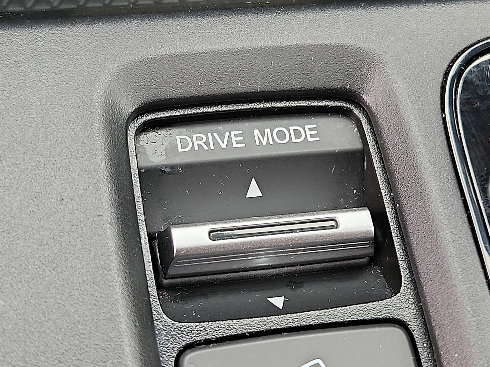 Used 2025 Honda CR-V Sport Touring image 25